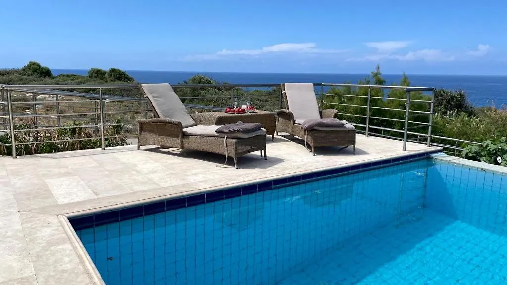 Kayalarda Denize Sifir Luks Ozel Havuzlu Villa Guzelyali  Guzelyali (Northern Cyprus)