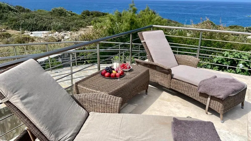 Kayalarda Denize Sifir Luks Ozel Havuzlu Villa Guzelyali